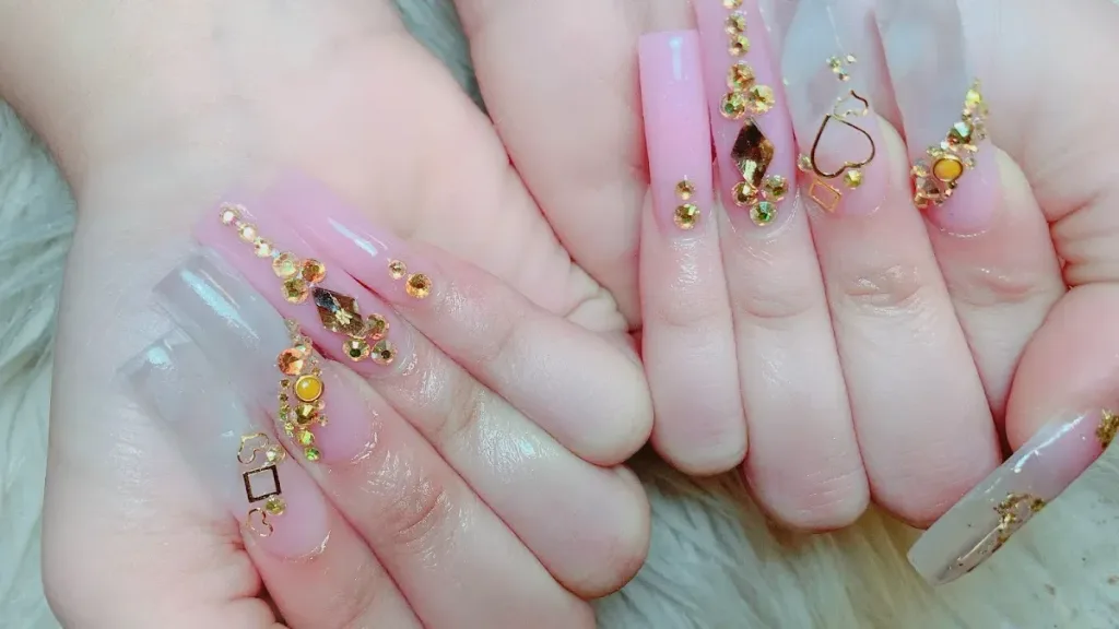 Pink Nails & Lashes — Nail salon in Huntington